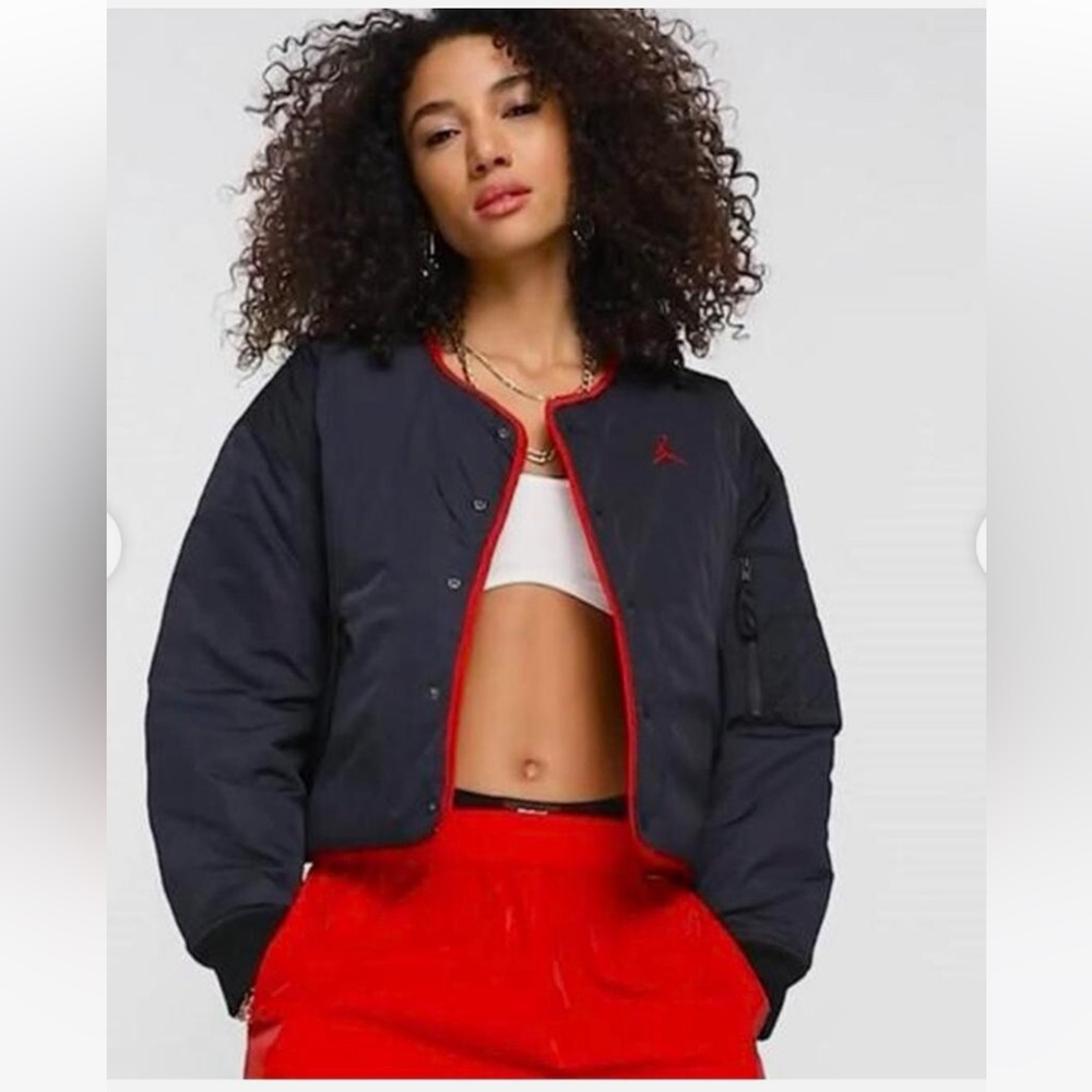 Women’s Air Jordan Essential Flight Reversible Jacket DH0655-010 Size Large
